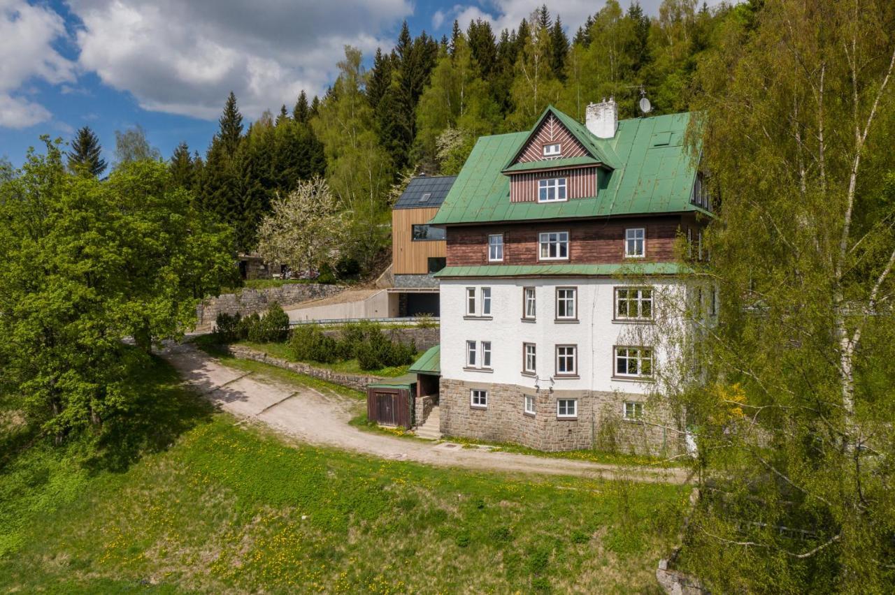 Astoria Inn Spindleruv Mlyn Exterior photo