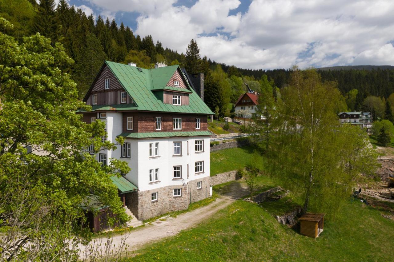 Astoria Inn Spindleruv Mlyn Exterior photo