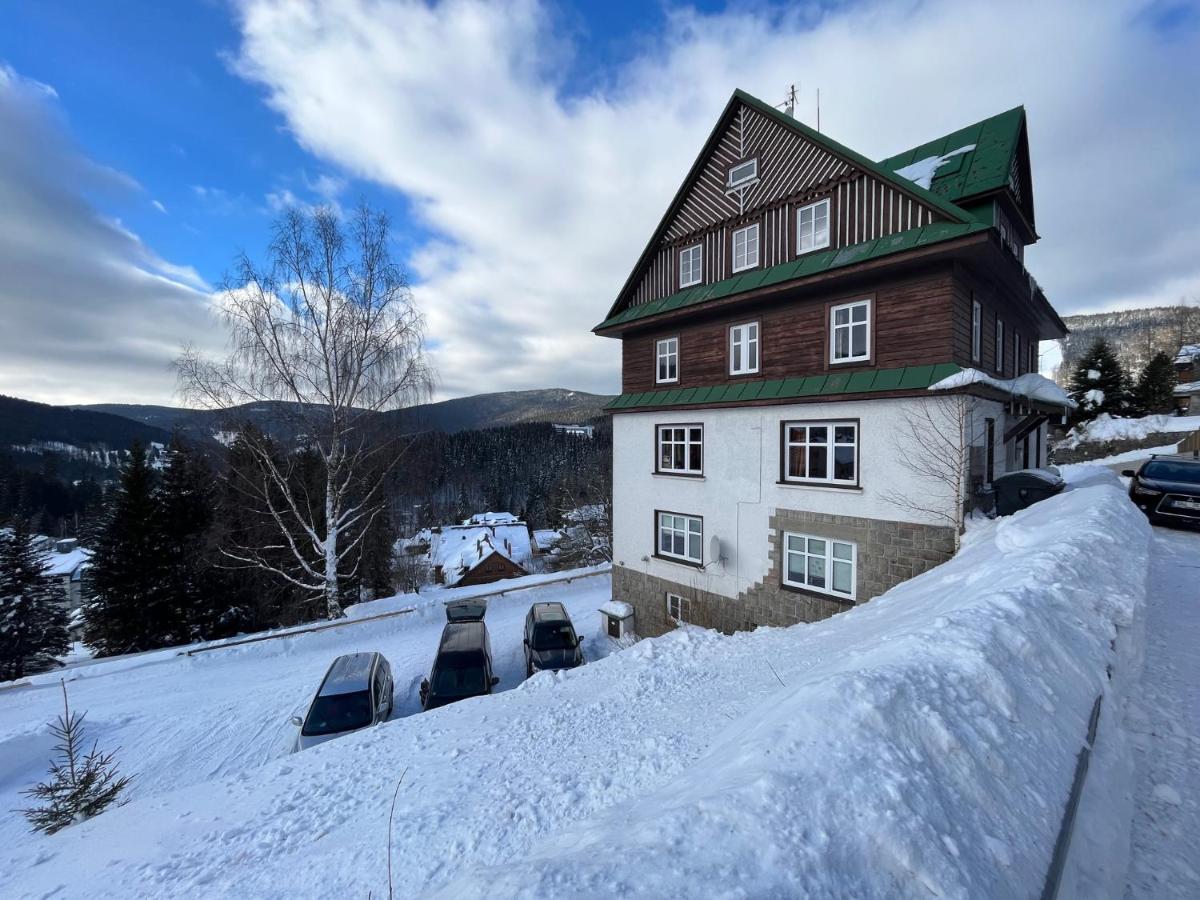 Astoria Inn Spindleruv Mlyn Exterior photo