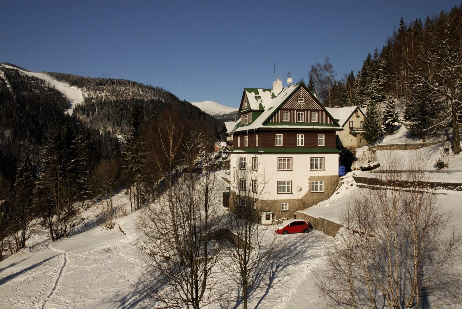 Astoria Inn Spindleruv Mlyn Exterior photo